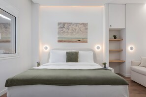 Appartement Deluxe, balcon, vue sur la ville | Draps en coton égyptien, literie de qualité, couette en duvet