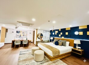 Junior Suite, City View