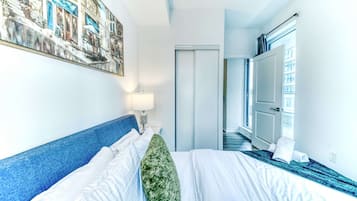 2 habitaciones, tabla de planchar con plancha, wifi y ropa de cama