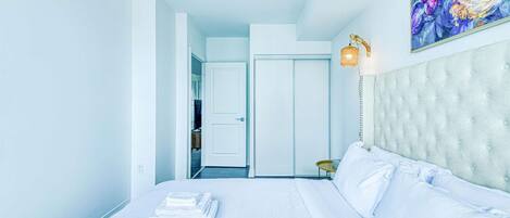 3 chambres, fer et planche à repasser, Wi-Fi, draps fournis