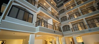 Alibaug - Holiday Home Mountain and Pool view - Studio Apt