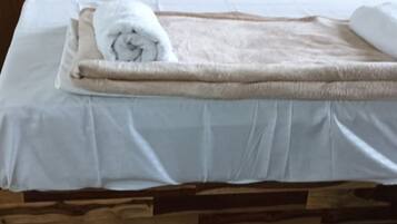 1 bedroom, WiFi, bed sheets, wheelchair access