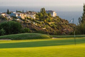 Golf - Villa Grand Zeus - A place to slow down (Anogyra)