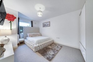 1 bedroom, WiFi, bed sheets - One Bedroom Serviced Accommodation in London Catford close to Lewisham (Salisbury)