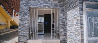 Rent individual rooms or the entire house