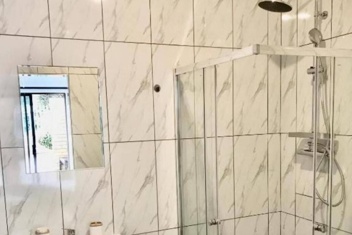 Shower, towels, soap, shampoo