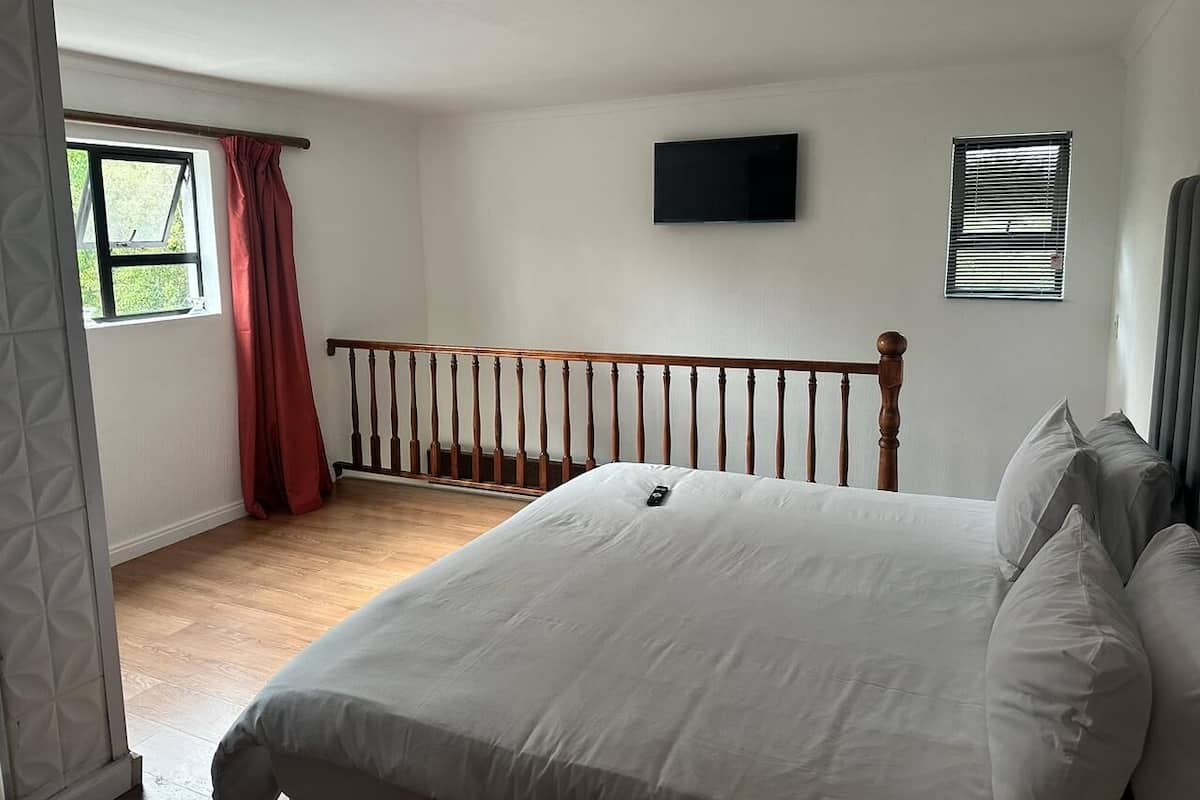 Apartamento familiar | Escritorio y espacio para trabajar con un portátil