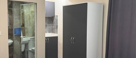 Estudio, vista a la playa | Escritorio y wifi gratis