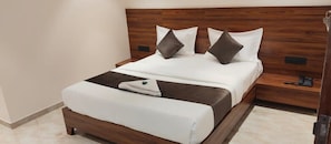 Deluxe Room, City View | Free WiFi