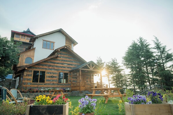 Front of property - Khaas Villa at Theog, Shimla (Theog)