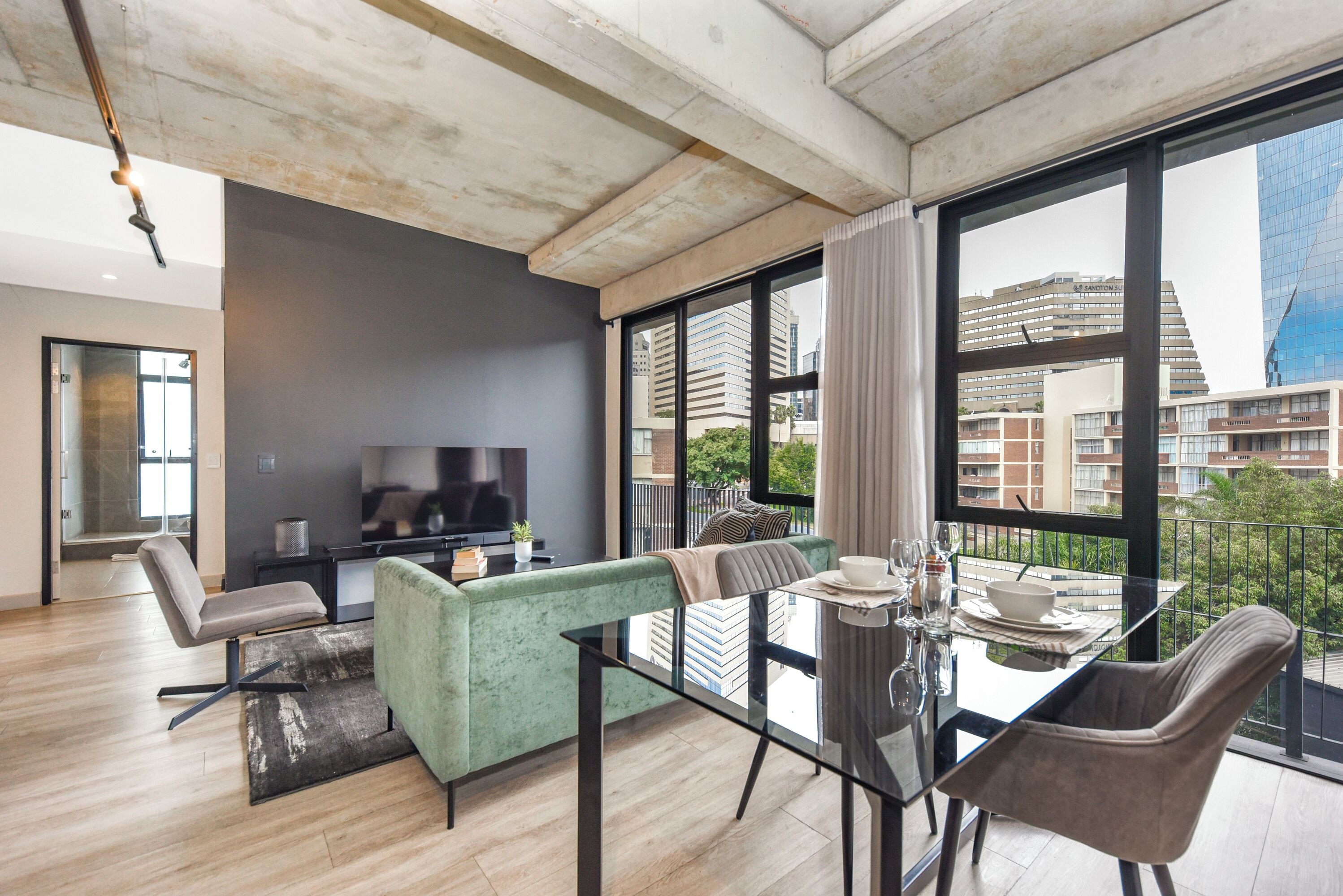 Deluxe Apartment, 1 Bedroom, City View | Living area