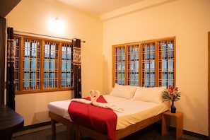 Standard Triple Room, Garden View | Free WiFi