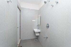Dusche, Handtücher, Seife, Shampoo