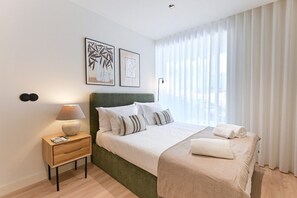 1 bedroom, iron/ironing board, internet, bed sheets