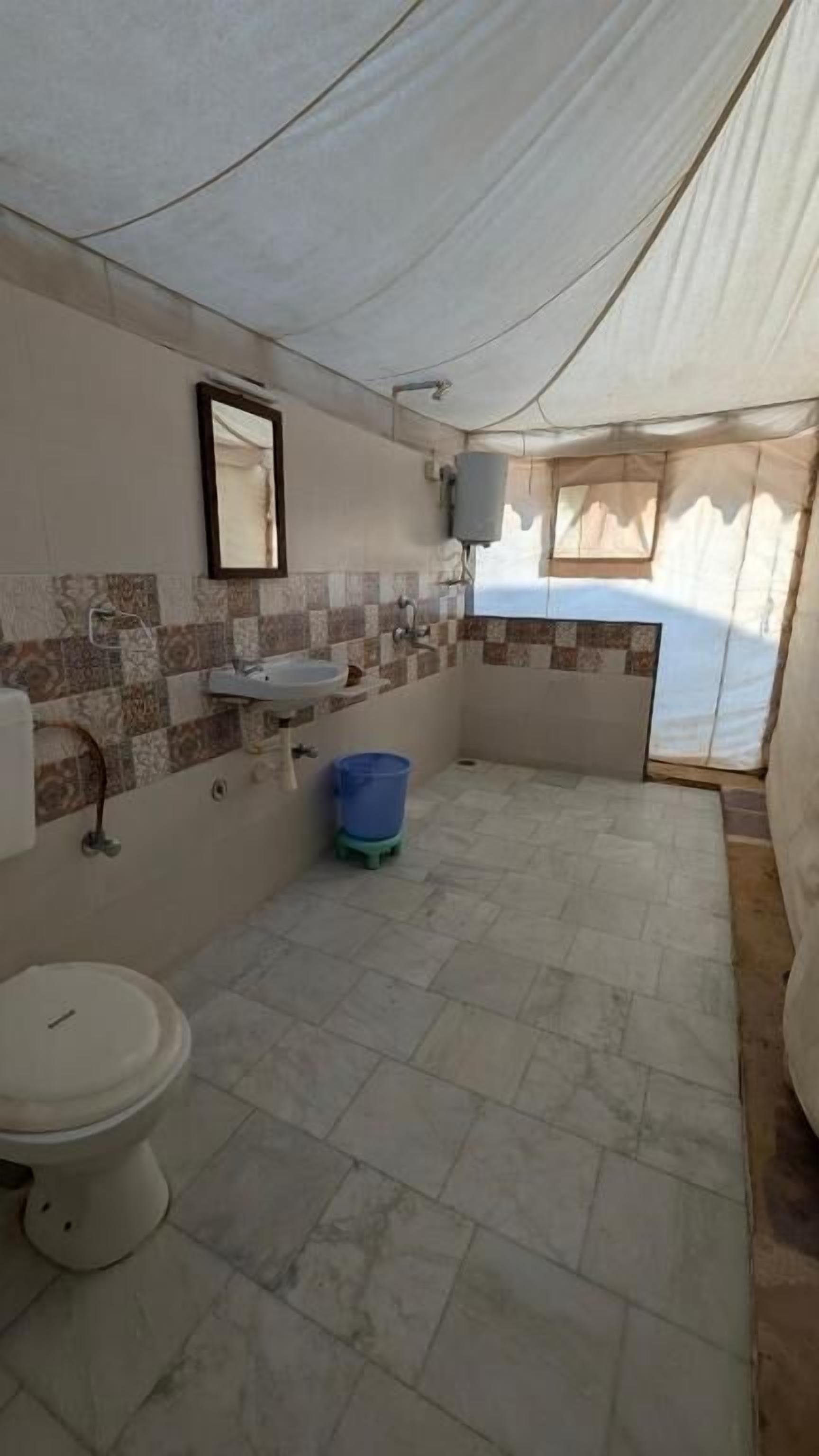 مستلزمات مجانية للعناية الشخصية، مناشف، صابون، شامبو