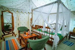 Tent, Desert View