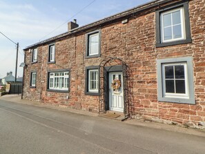 Cottage | Exterior detail