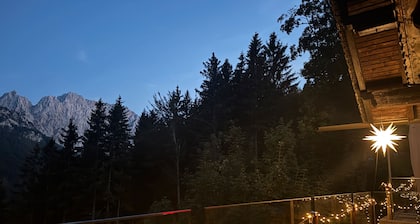 Holiday Home 'Berghaus Auf 1200m Höhe' with Mountain View, Shared Terrace and Wi-Fi