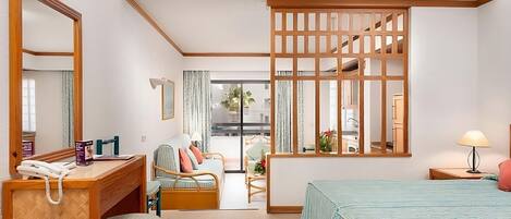 1 chambre, fer et planche à repasser, Wi-Fi gratuit, draps fournis