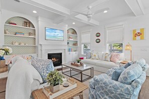 Smart TV, fireplace, stereo - Periwinkle Shores Designer-Owned Coastal Retreat with Golf Cart, Bikes & Serene Pond Views (Santa Rosa Beach)