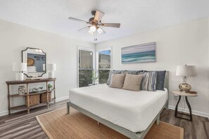 2 slaapkamers, een bureau, een strijkplank/strijkijzer, wifi