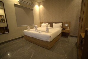 Superior Room | Free WiFi - Hotel The Vibez Inn (Jabalpur)