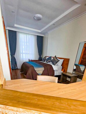 Interior - Lantern Gardens Hotel  (Olooloitikosh)