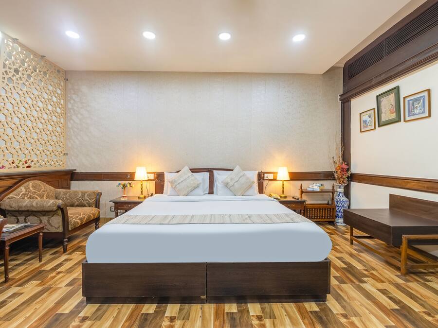 Luxury Room | Free WiFi