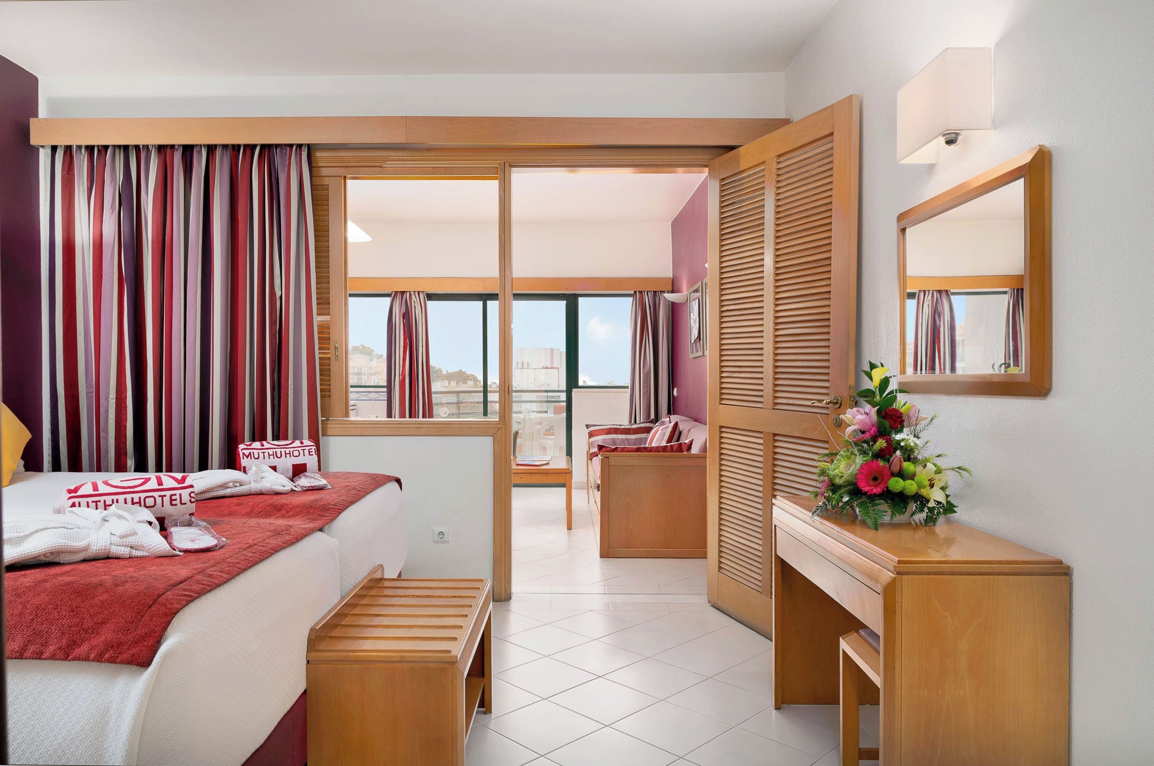 Family-friendly Apt With Children's Pool & Kitchenette Near Beach - Parking - Albufeira