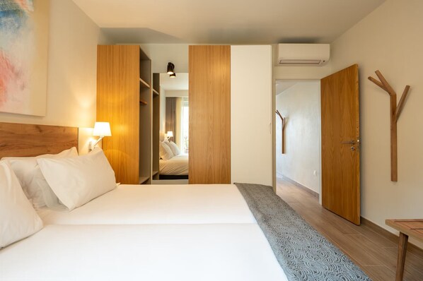 1 dormitorio, tabla de planchar con plancha, wifi gratis y ropa de cama