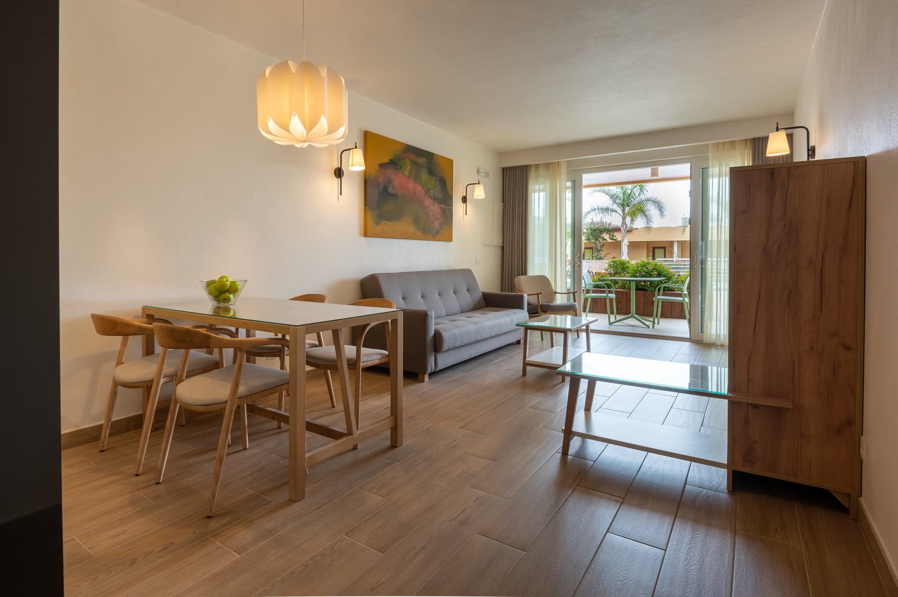 Pleasant Stay! Kitchenette,  Outdoor Pool, Pets Allowed, Close To Luz Beach! - Praia da Luz