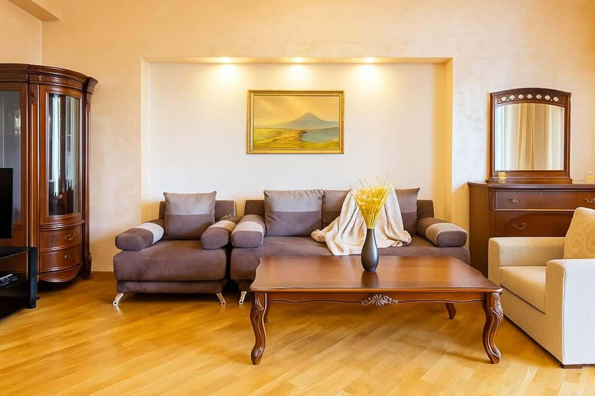 Basic Apartment, 1 Bedroom | Living area