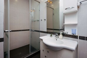 Bathroom - Apartment by Luxe Group DI888 (Yerevan)