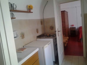 Oven, stovetop