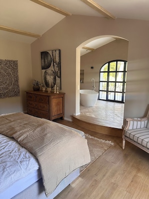4 bedrooms, in-room safe, iron/ironing board, travel crib