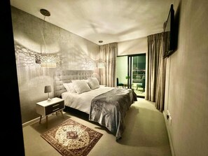 3 bedrooms, iron/ironing board, Internet, bed sheets