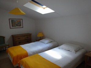 1 chambre, accĂšs au Wi-Fi (inclus), literie fournie