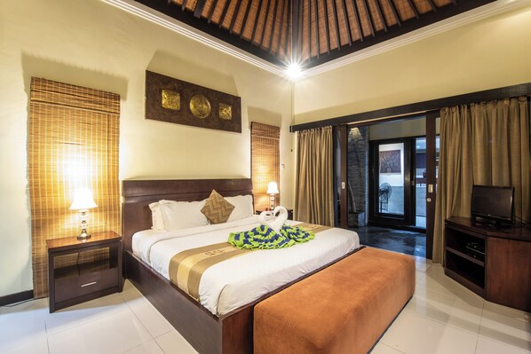 3 bedrooms, internet, bed sheets