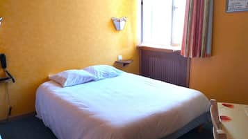 1 bedroom, iron/ironing board, free WiFi