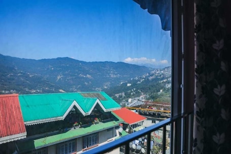 Exterior. Hotel Ronak By Red Panda