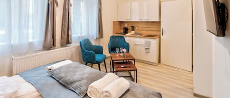 Standard Studio, City View | Free WiFi, bed sheets