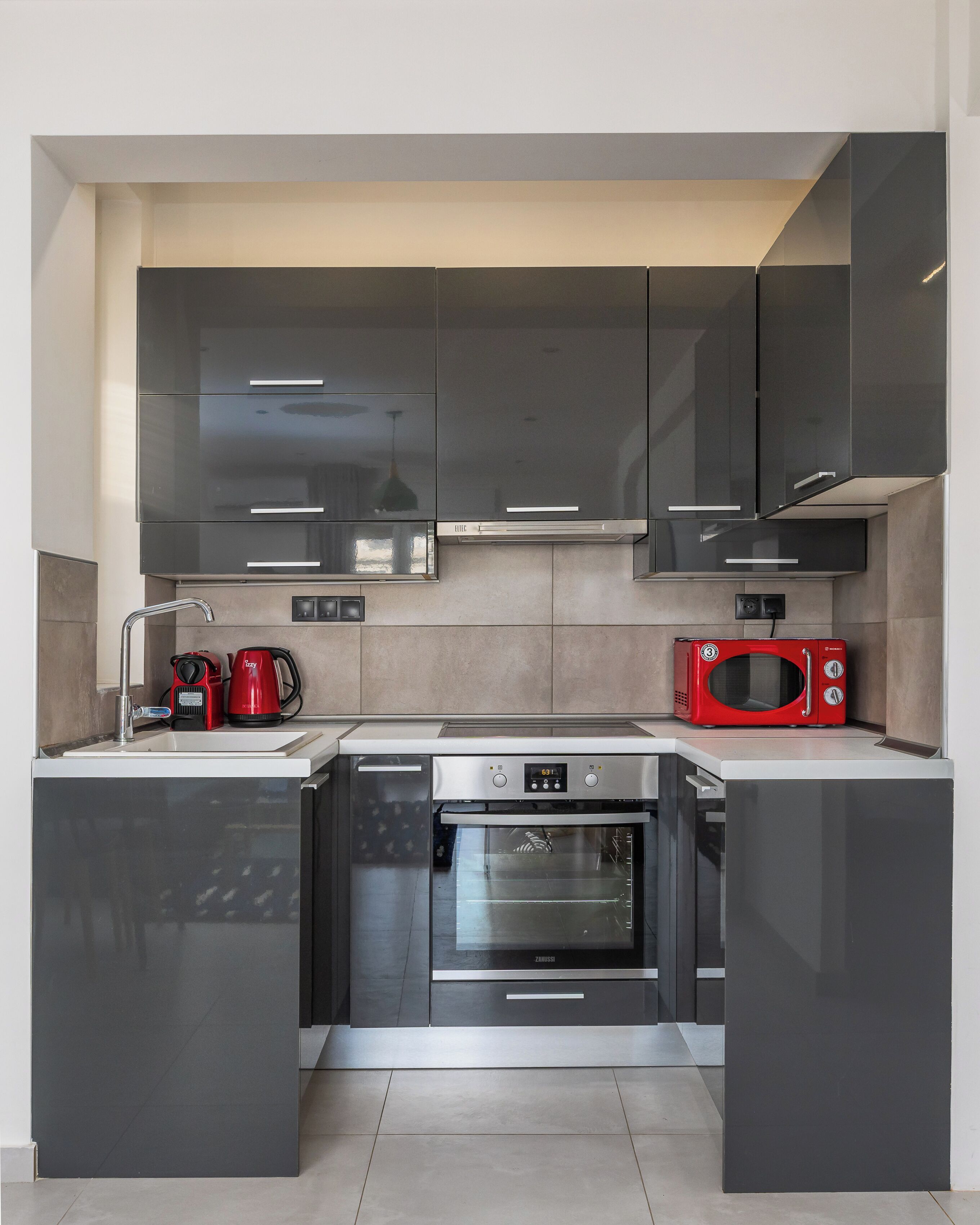 Apartment, Balcony, City View | Private kitchen | Espresso maker, electric kettle