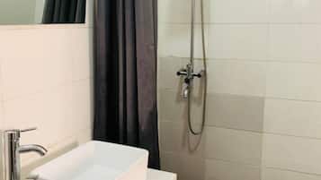 Apartment, 3 Bedrooms | Bathroom