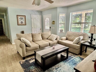 Charming 3-bedroom house in Trenton near Florida Springs