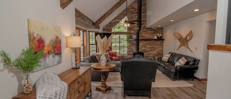 TV, fireplace, offices