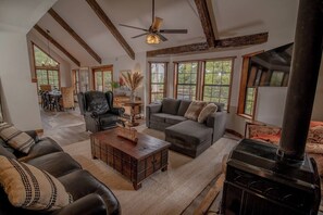 TV, fireplace, offices