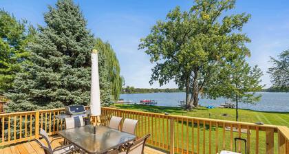 Lakefront Retreat on Pike Lake | Dock, Firepit & Sunrise Views