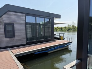 Property grounds - Maasterp - Watervillage 14 (Ohé en Laak)