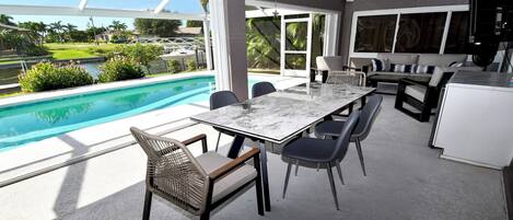 House | Terrace/patio