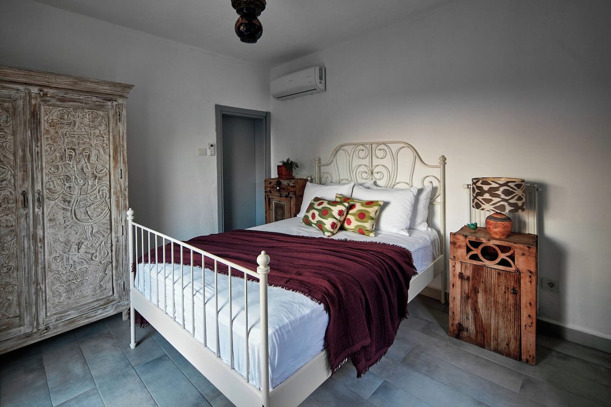 Basic Room, Pool View | Bilik Mandi | Pengering rambut, tuala disediakan, sabun, syampu